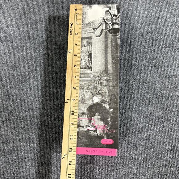 Integrity Toys Basic‎ Edition Luscious Fashion Doll 12.5" NRFB 2010 Black Hair - Picture 10 of 11